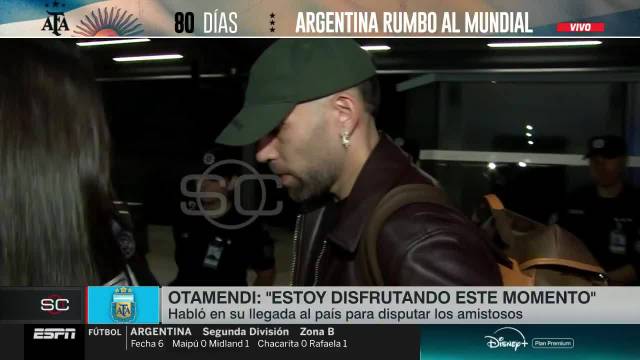 孙颖莎新加坡大满贯卫冕创乒坛传奇，樊振东入