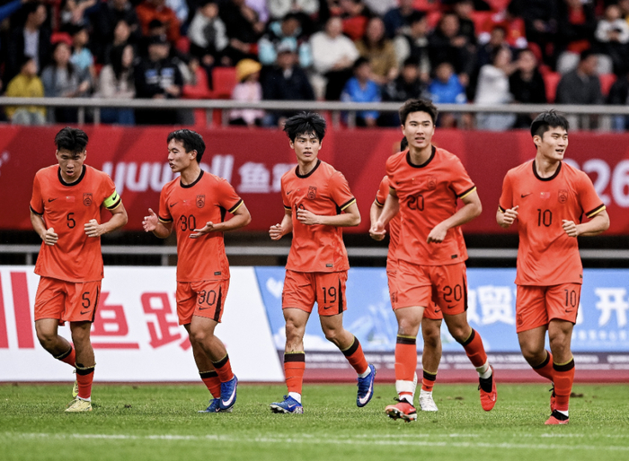 U23国足1-1平朝鲜 黄健翔怒斥龟缩战术